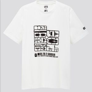 Uniqlo Men GUNPLA 40th Anniversary UT Graphic T-Shirt size XS.